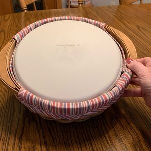 Longaberger Round Serving Basket with Lidded Protector and Liner